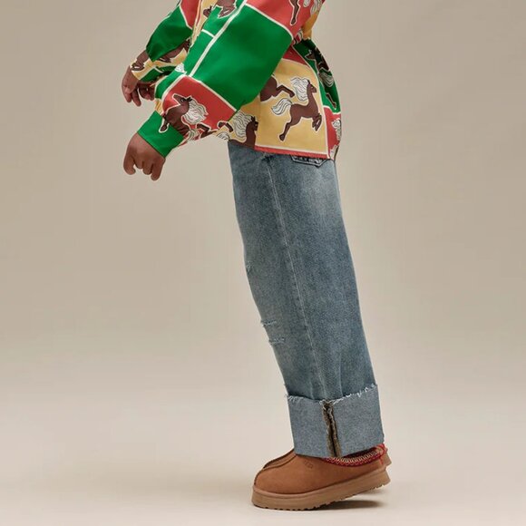 UGG Tazz Clog for Kids - Picture 2 of 10